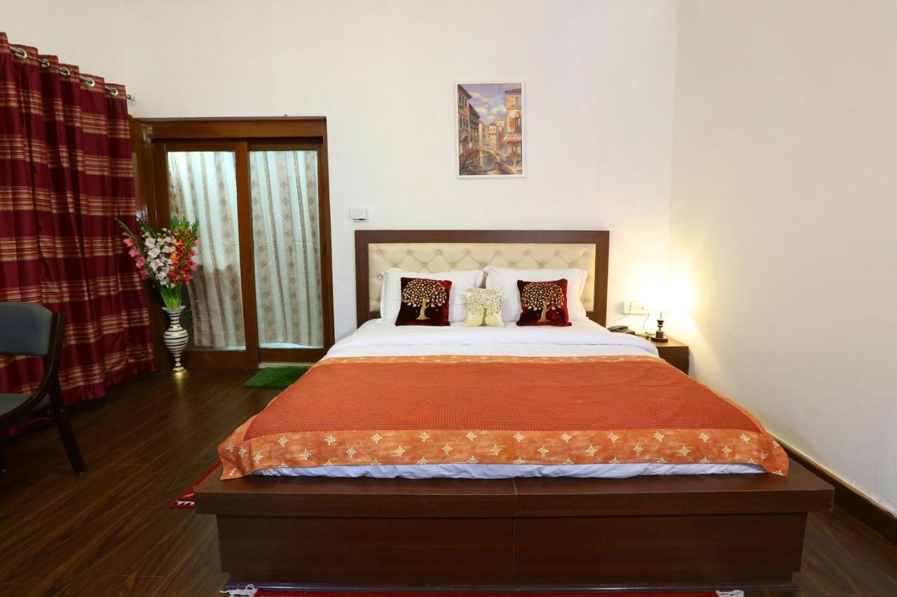 Golden Homestay New Delhi Exterior photo