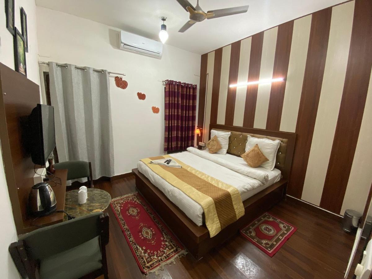 Golden Homestay New Delhi Exterior photo
