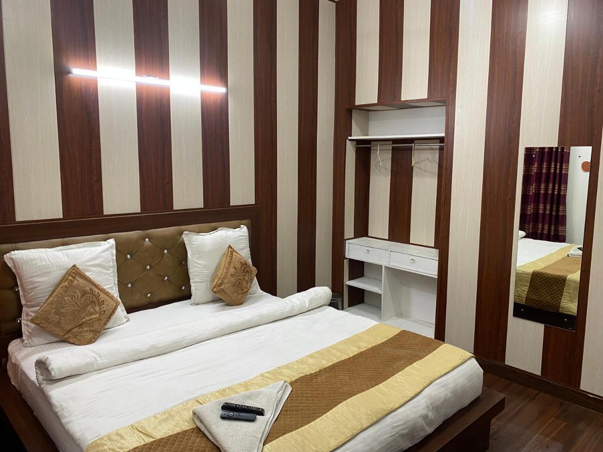 Golden Homestay New Delhi Exterior photo