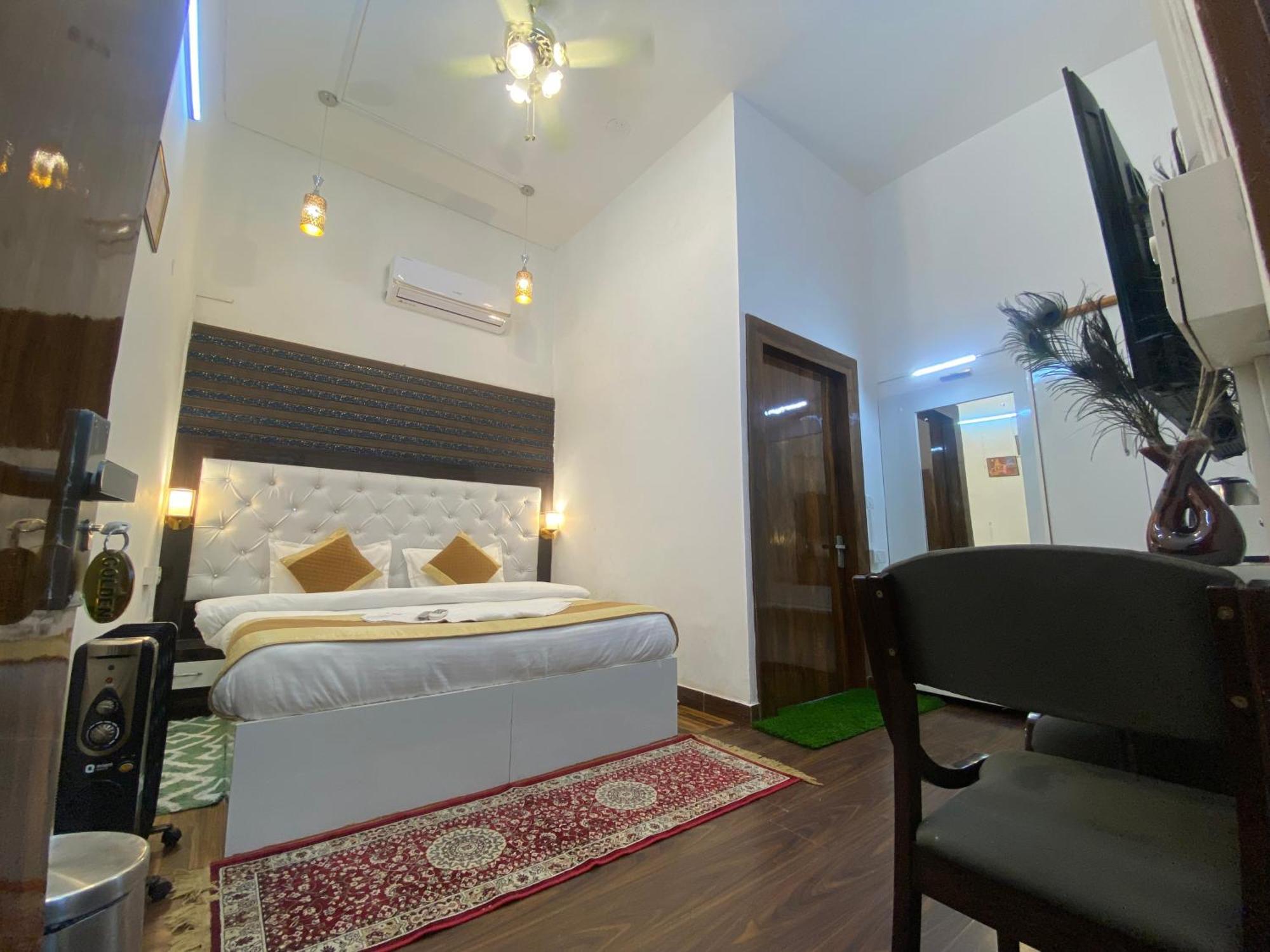 Golden Homestay New Delhi Exterior photo