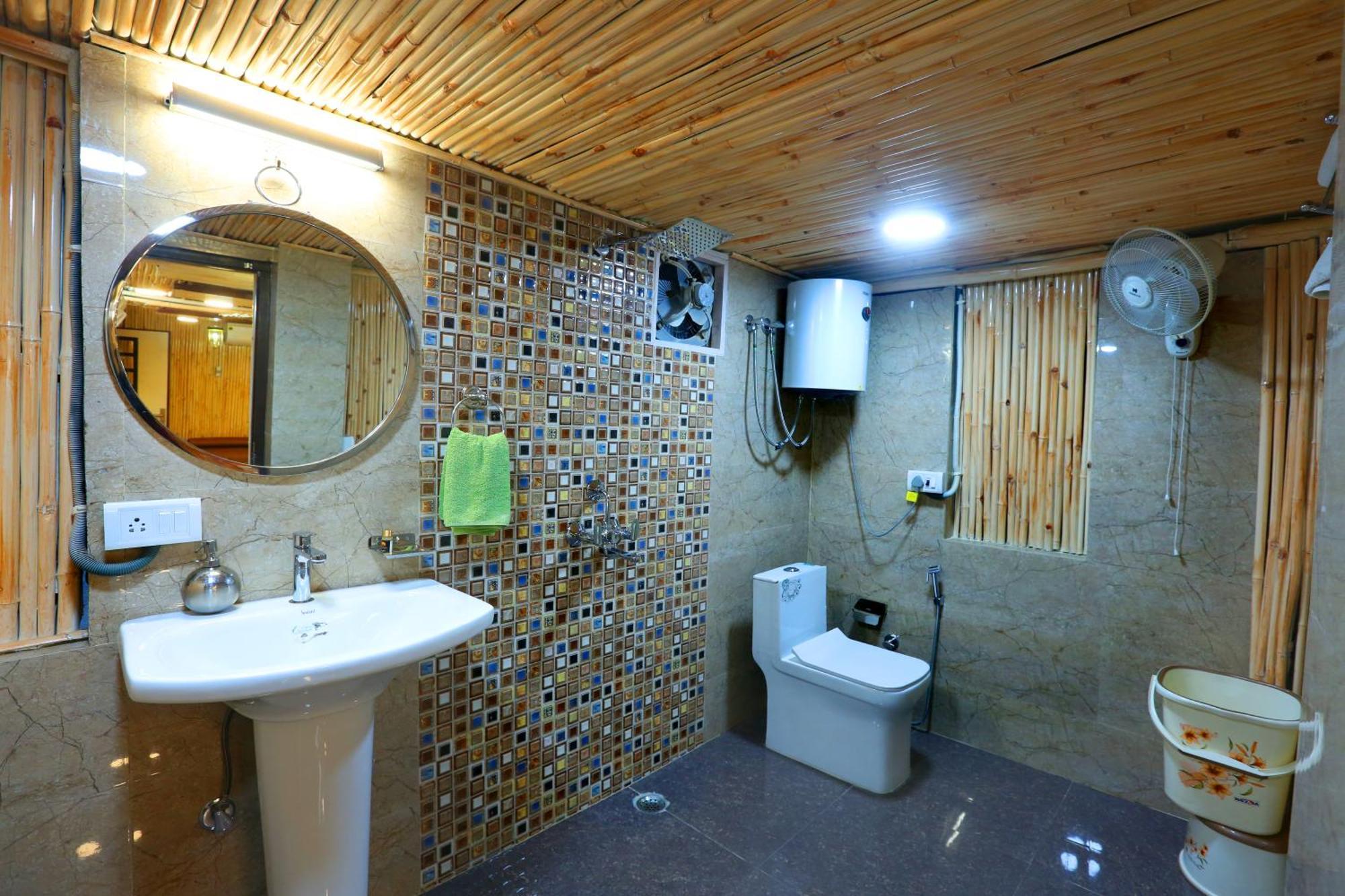 Golden Homestay New Delhi Exterior photo